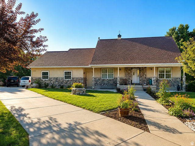 3222 W McKaylee Cir — photo