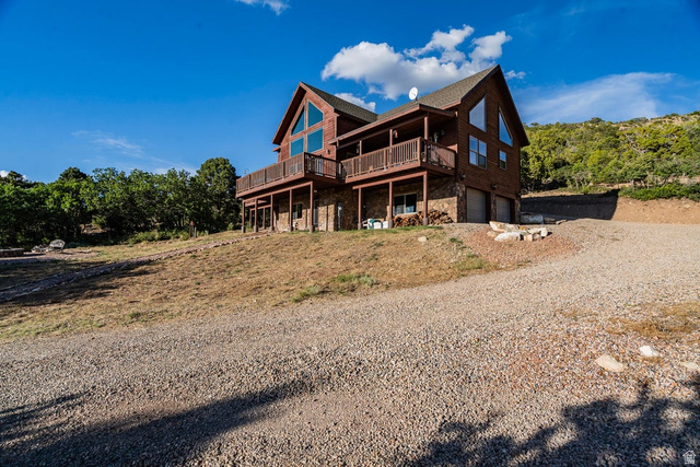 2101 S High Cedar Dr — photo