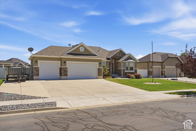 3531 W Cranefield Rd, Clinton, UT 84015