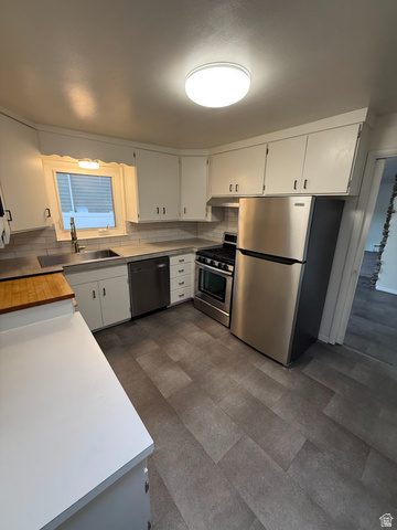 1870 E Cresthill #Upstr — photo