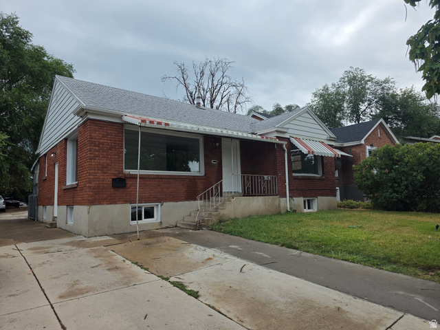 3360 Porter Ave — photo