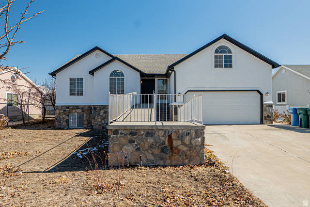 12467 Laurel Chase Dr — photo