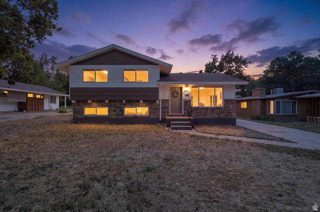 963 Sullivan Rd — photo