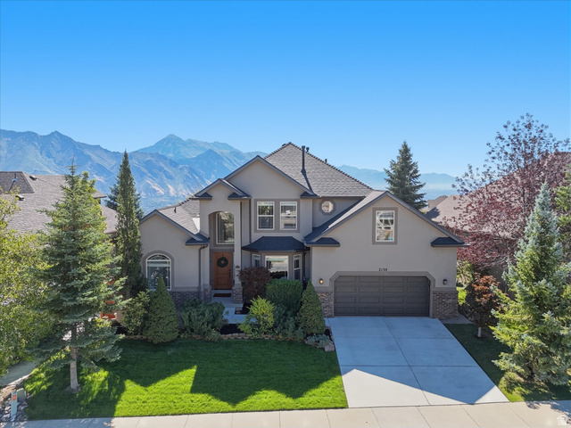 2138 E Eagle Crest Dr — photo
