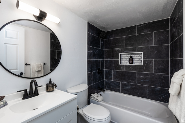 358 N 900 W — photo