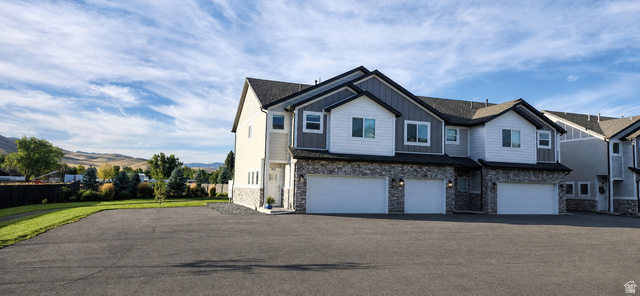 302 N 100 W — photo