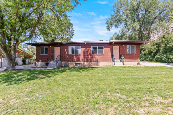 1146 E Harrop — photo