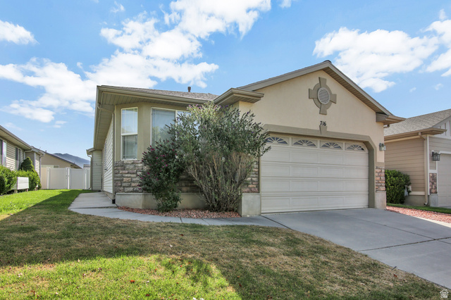 716 N Bradford Dr — photo