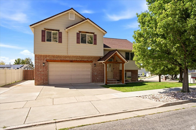 1383 N Chilly Peak Cir — photo