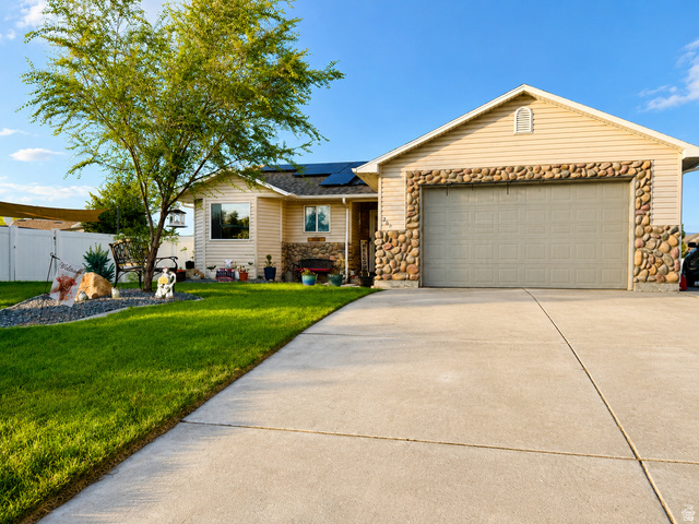262 E Poplar Ct — photo
