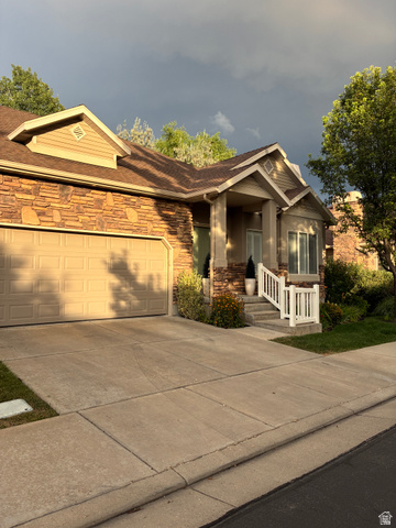 695 S Clearwater Falls Dr — photo