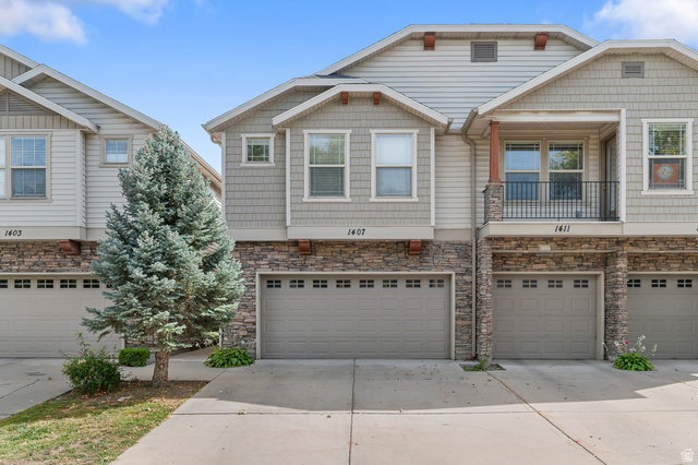 1407 W Stone Meadow Dr — photo