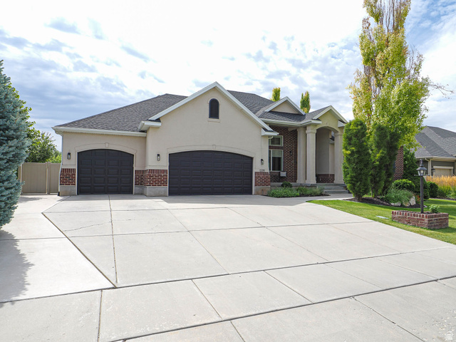 1239 Willowbrook Ln — photo