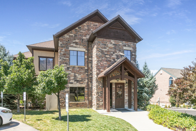 155 W Canyon Crest Rd, Alpine, UT 84004 — photo 2