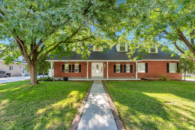 1526 E Pheasant Run Dr — photo