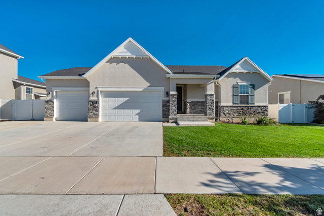 1403 E Lowe Peak Dr — photo