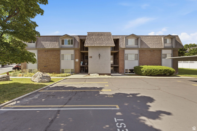 1763 Willowbrook Dr — photo