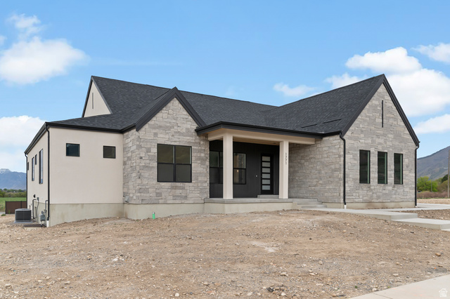 1827 E 1060 N #353 — photo