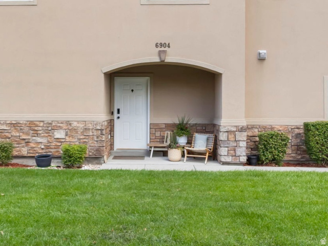 6904 W Ashby Way — photo