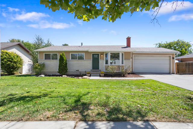 6859 S 2200 W — photo