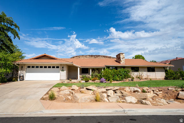 1130 W Wesley Powell Dr — photo