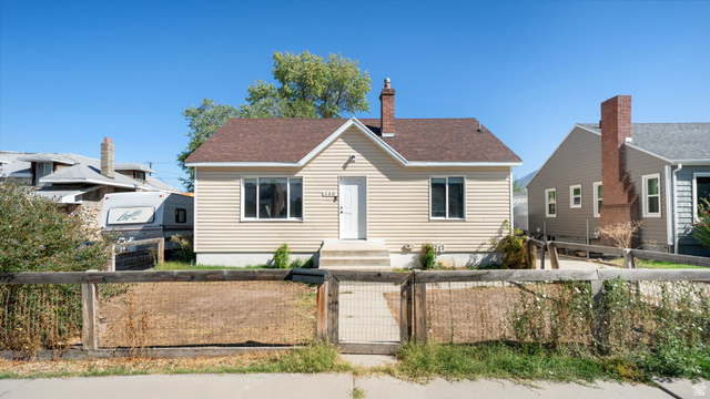 130 W 600 N — photo