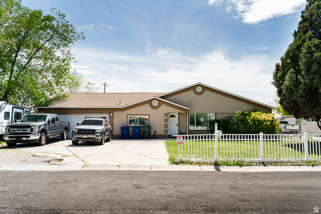 3509 W Christy Ave — photo