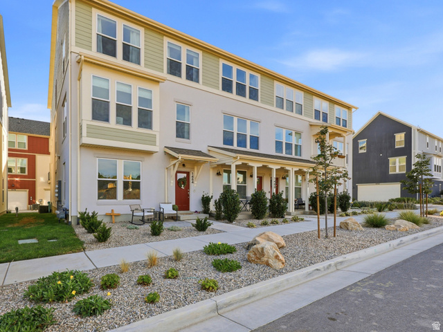 1484 N 1875 W — photo