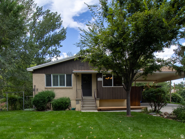 6192 S Vinecrest Dr — photo