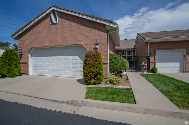 5302 S Birch Point Rd — photo