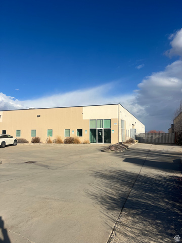 4158 W Nike Dr — photo