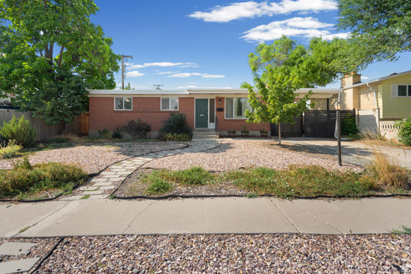 3385 W Florlita Ave. — photo