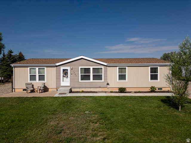 1404 E Dickison Ln — photo
