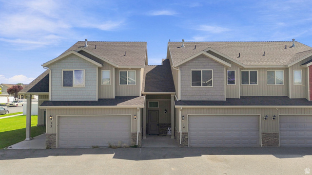 2599 W 500 N #14 — photo