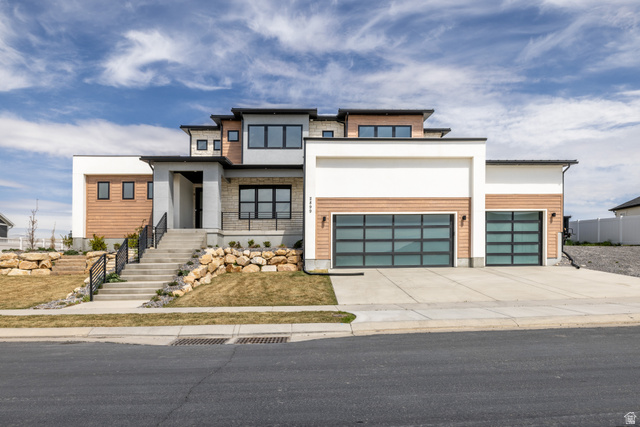 2899 E Lake Dr — photo