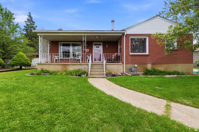 2983 S Orchard Dr — photo