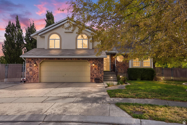1041 W Covewood Pl — photo