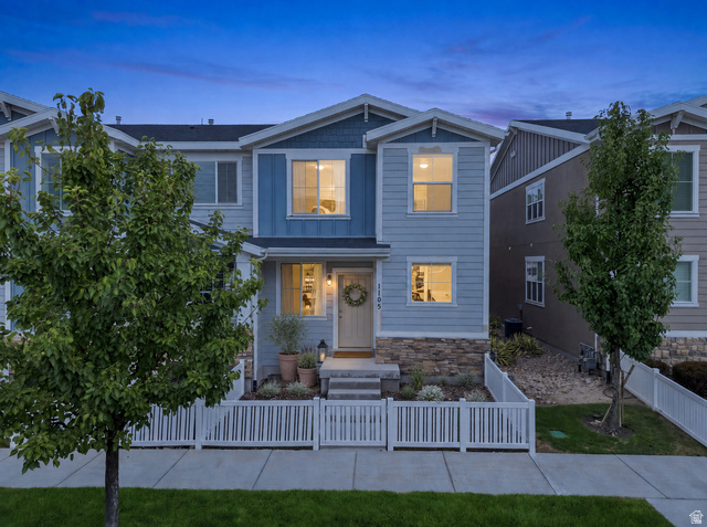 1105 W Emerald Pools Ln — photo