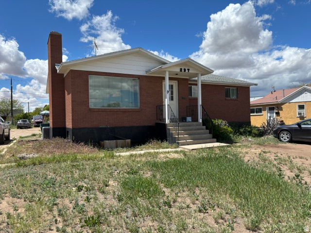237 N 500 W — photo