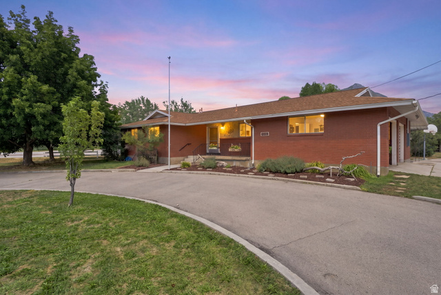 10492 N 4800 W — photo