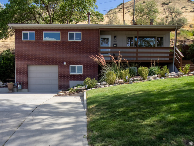 3005 S Plateau Dr — photo