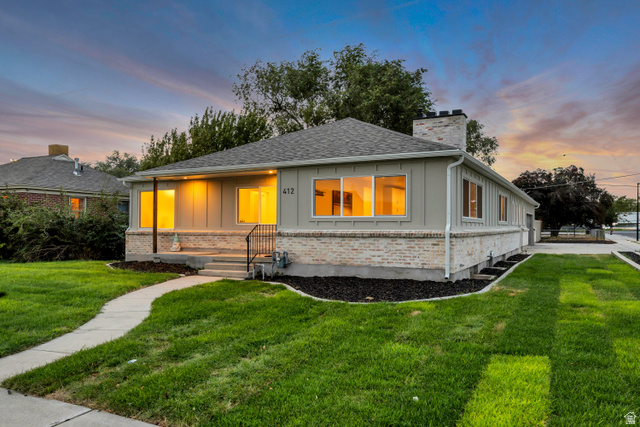 412 W Alta View Dr — photo