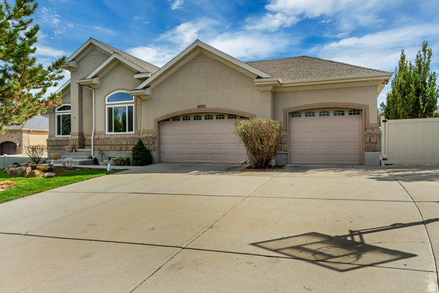 6093 W Heritage Hill Ln — photo