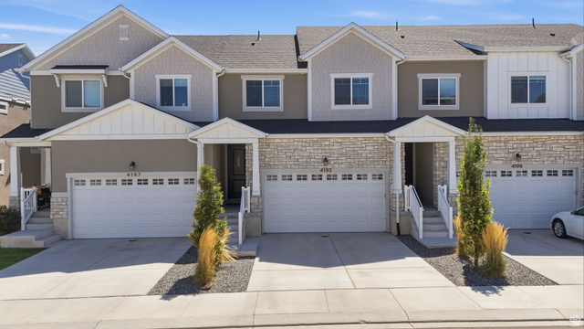 4193 W 2010 N — photo