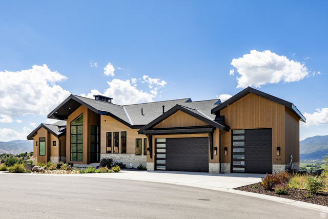 1312 E Wildflower Cir — photo