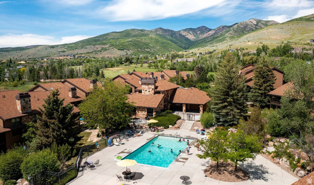 3615 N Wolf Lodge Dr #211 — photo