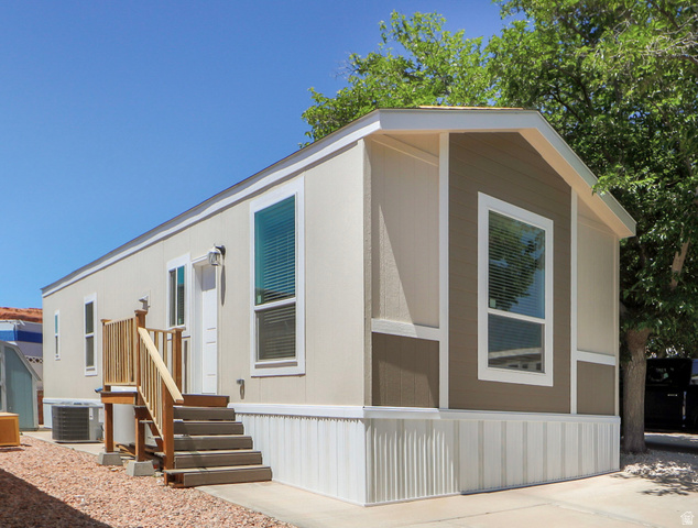 1150 W Red Hills Pkwy #87 — photo