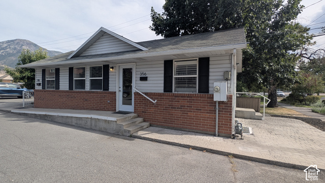 356 N 100 W — photo