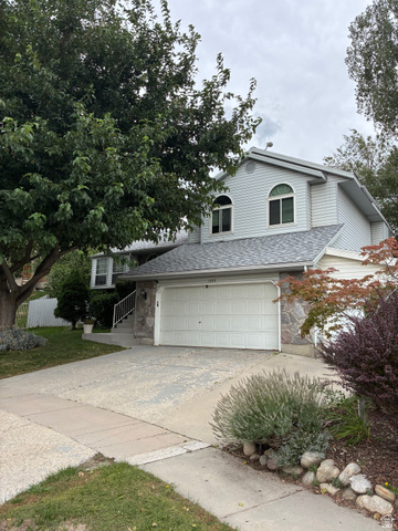 1880 E Arborfield Cir — photo