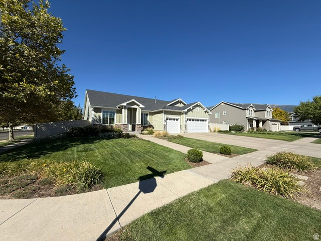 2054 W Loveland Ct — photo